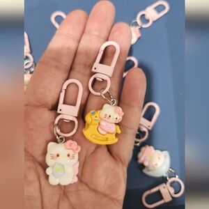 2 Pieces Cutie Hello Kitty Keychain Charms